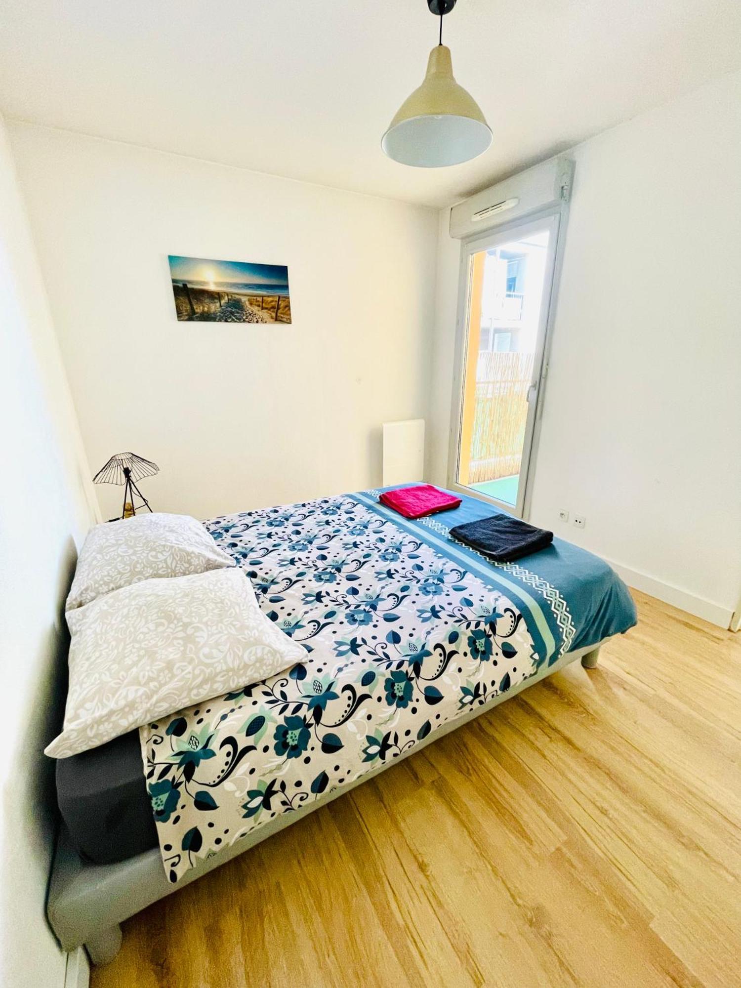 Appartement Avec Place De Parking Et Piscine Villefranche-sur-Saône Екстериор снимка